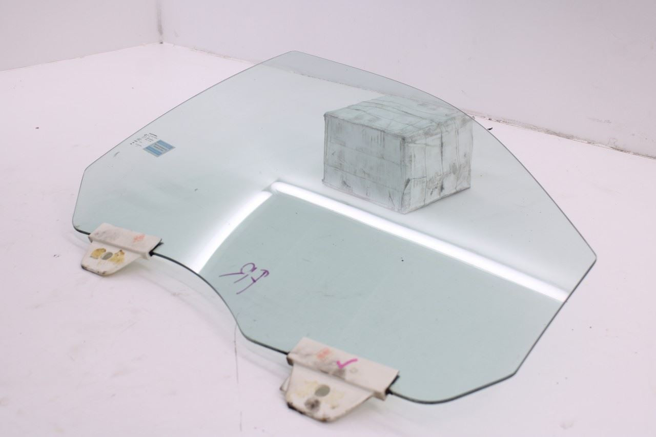 2011-2026 Dodge Durango SXT Front Right Door Window Movable Glass 68068670AC OEM3