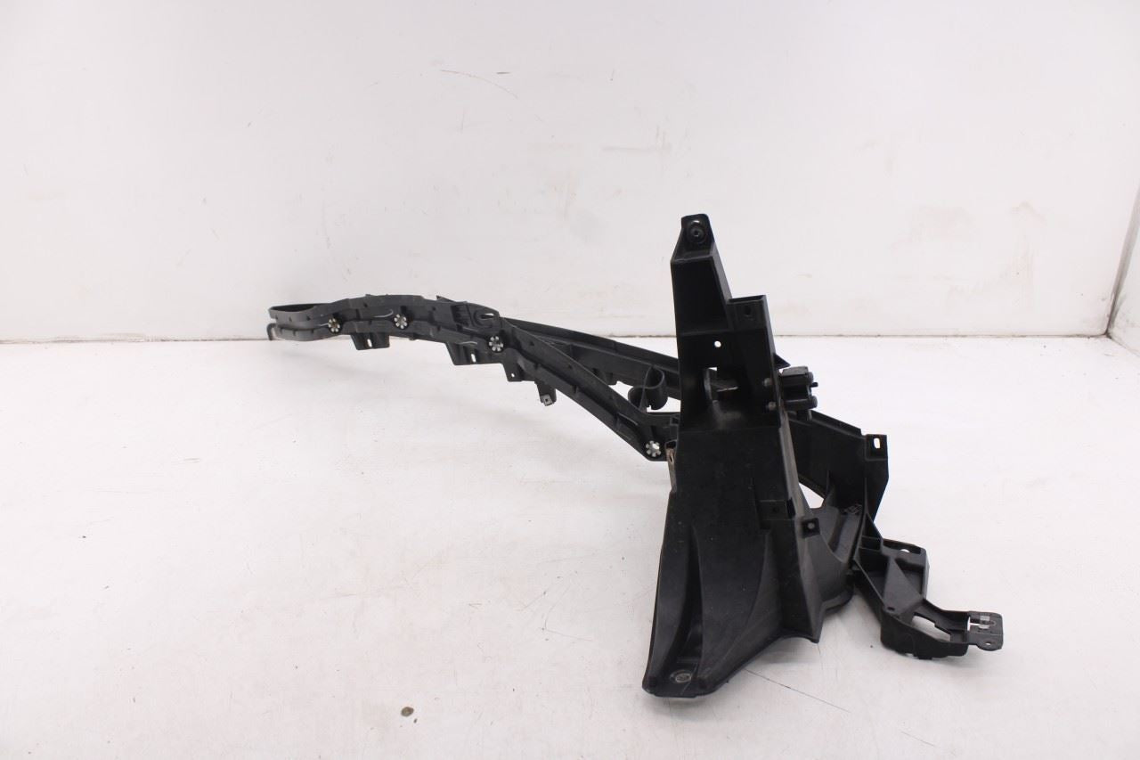 07-13 BMW X5 xDrive35i 3.0L Front Fender Right Side Upper Support Mount Bracket8