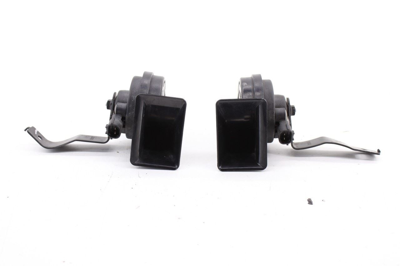 2018-2021 KIA Stinger GT2 AWD High and Low Note Horn w/ Bracket 96611J5000 OEM - Alshned Auto Parts