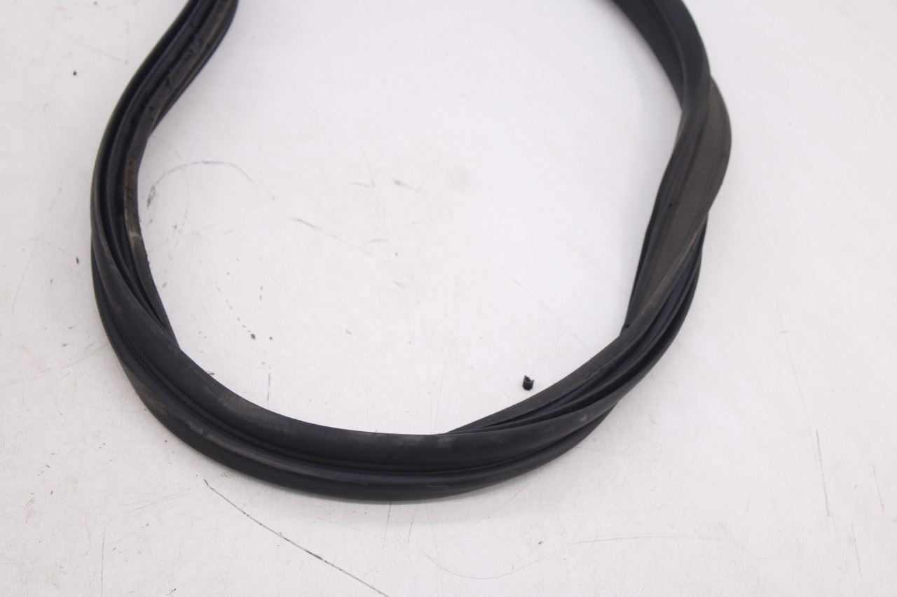 2011-2021 Jeep Grand Cherokee Laredo X 4x4 Liftgate Back Door Weatherstrip Seal4
