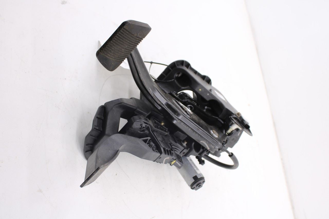 21-24 Ram 1500 Big Horn 4WD Accelerator Throttle Gas Pedal Sensor w/ Brake Pedal - Alshned Auto Parts
