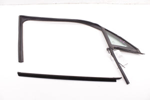 21-24 Kia K5 GT-Line FR RH Door Fixed Vent Glass Run Channel w Belt Weatherstrip