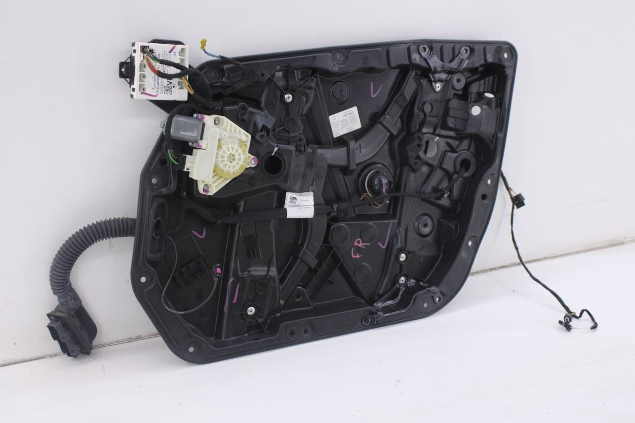 15-21 Mercedes-Benz C300 4Matic FR RH Door Window Regulator w/ Carrier and Motor7
