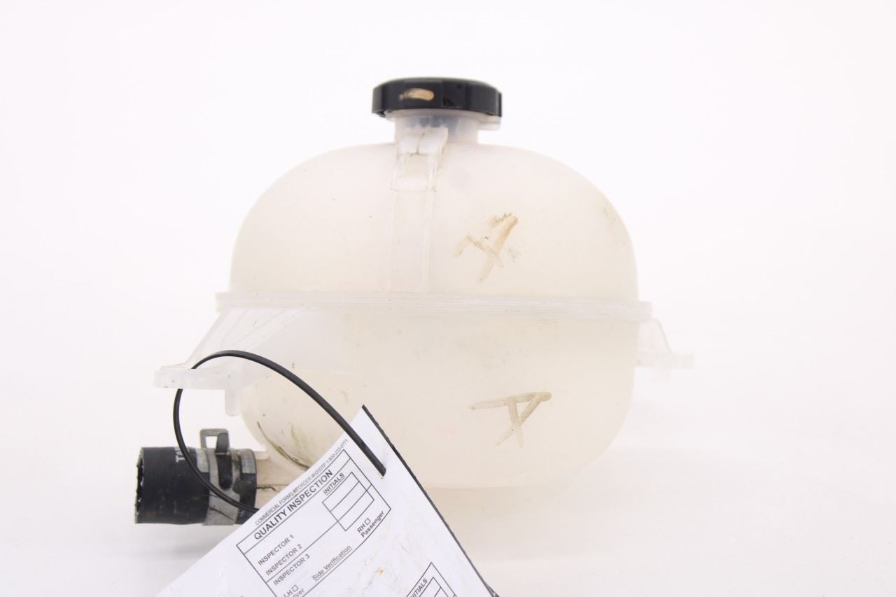 21-26 Hyundai Santa Fe SEL 2.5L Engine Coolant Tank Reservoir Bottle 25430-R50003