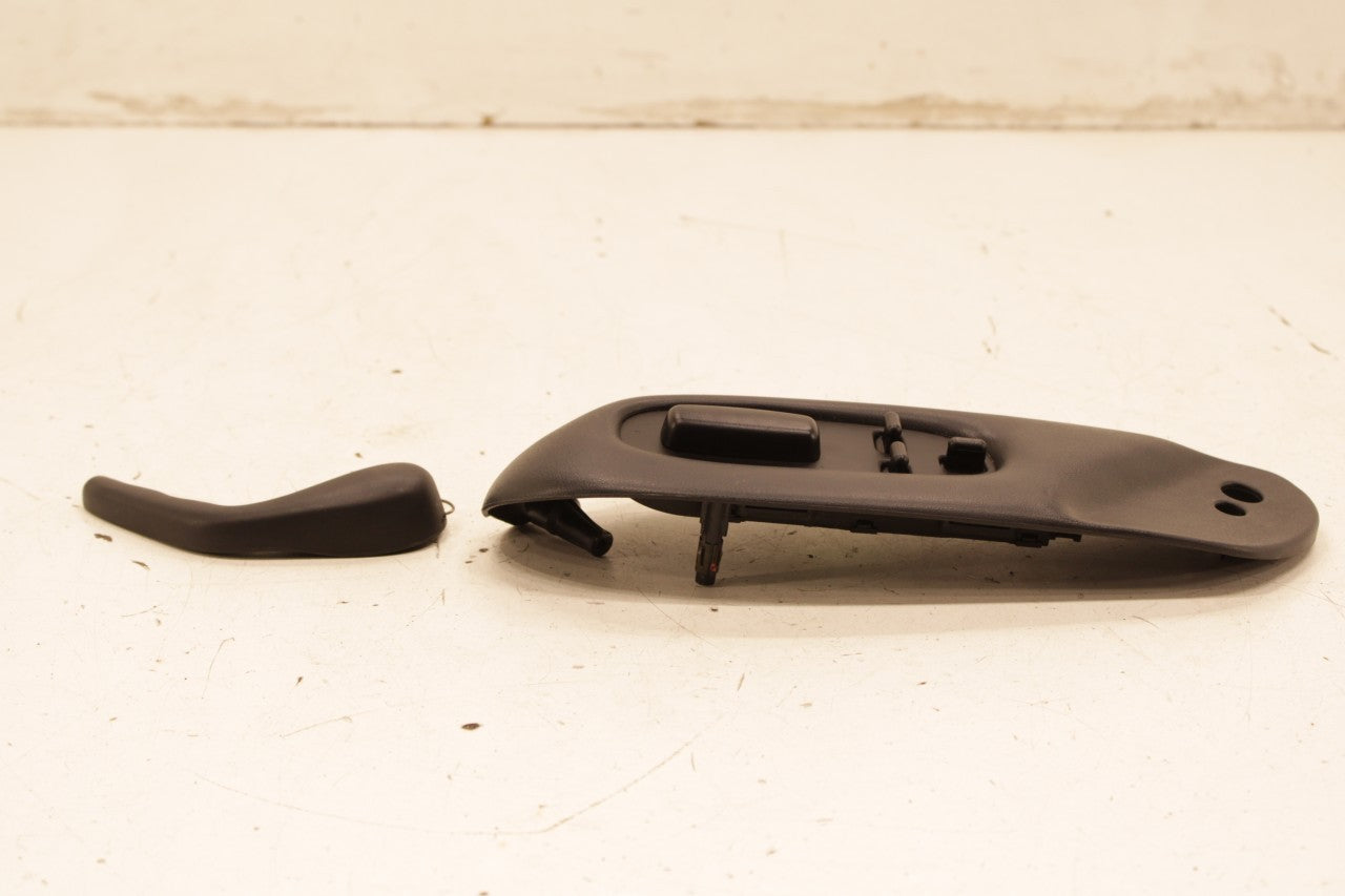 1997-2004 Chevrolet Corvette Front Right Power Seat Adjustment Switch 12135158 - Alshned Auto Parts