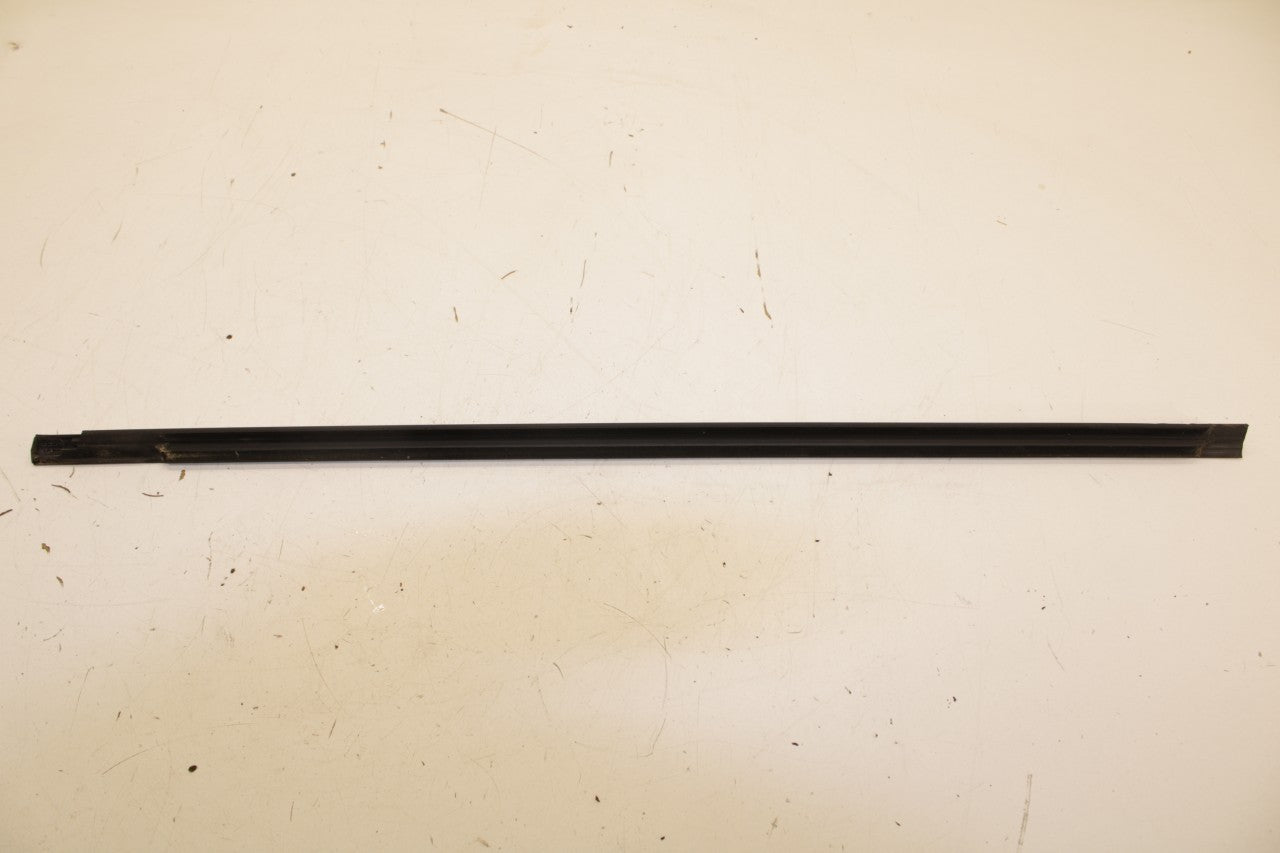 2018 Volkswagen Atlas S FR RH Door Run Channel w/ Belt Molding and Weatherstrip - Alshned Auto Parts