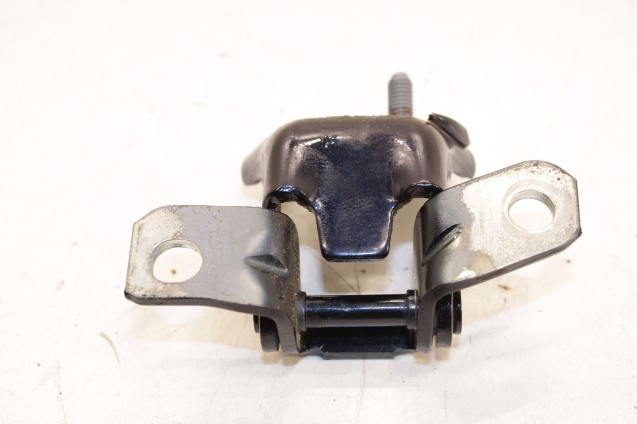 20-25 Mazda CX-30 2.5 S Rear Right Door Hinge Upper and Lower Pair KD53-72-210A - Alshned Auto Parts