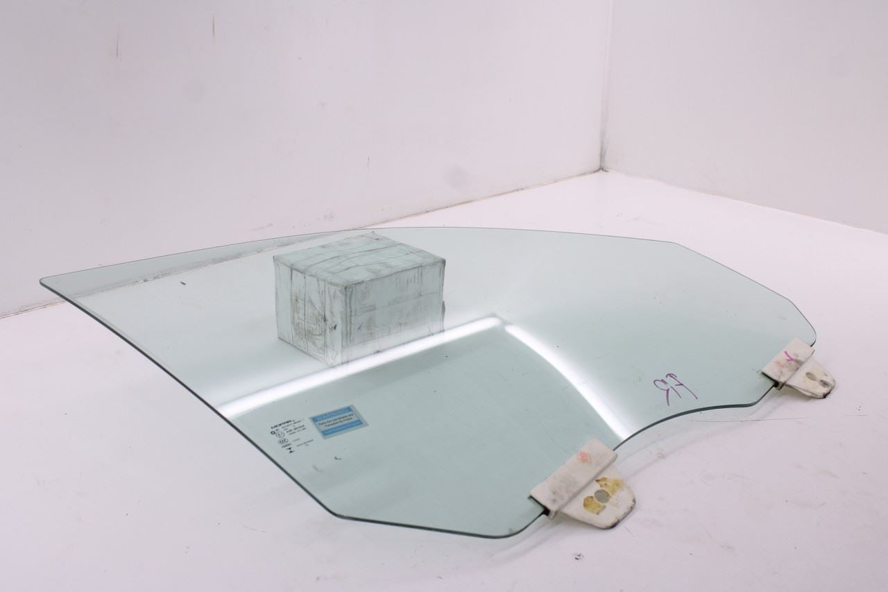 2011-2026 Dodge Durango SXT Front Right Door Window Movable Glass 68068670AC OEM2