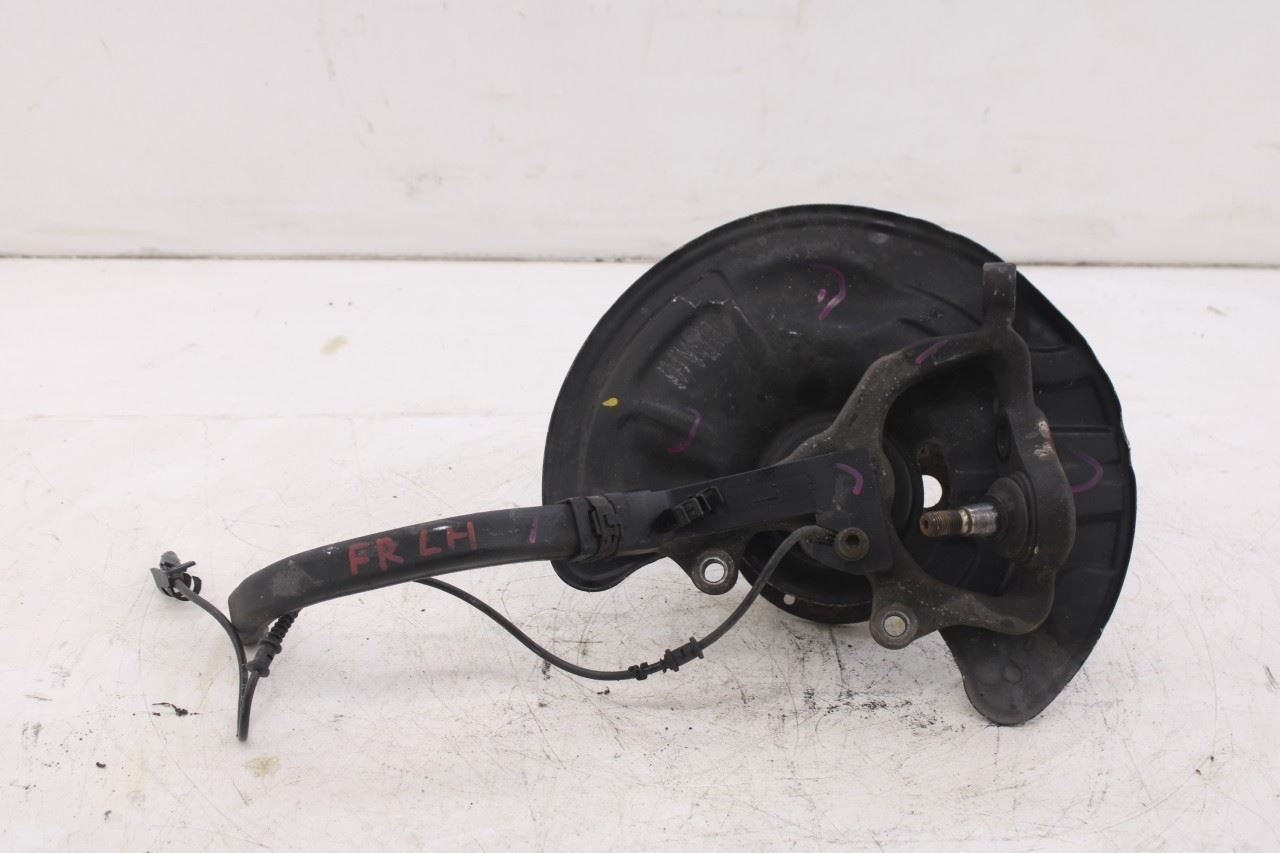 2003-2006 Mercedes-Benz E500 Front Left Side Spindle Knuckle Hub 211-330-64-2010
