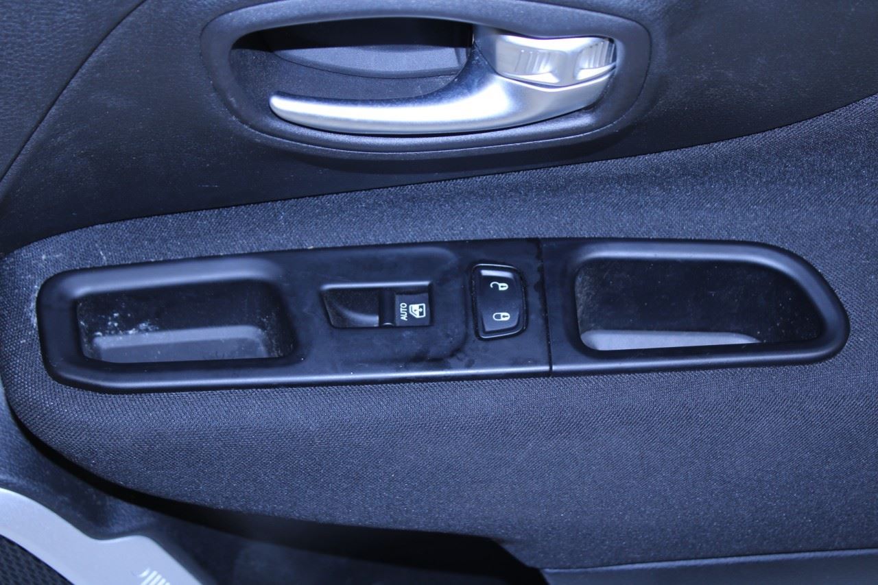 2019-2021 Jeep Renegade Sport Front Right Side Door Trim Panel 6ZY50LXHAA OEM - Alshned Auto Parts