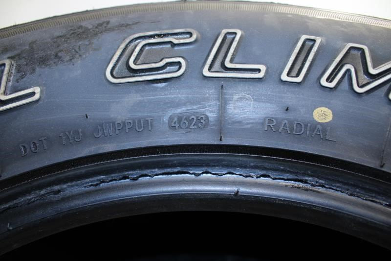 2019 Ford Expedition Tire Summit Trail Climber HTII 275/65R18 116T Pair - Alshned Auto Parts