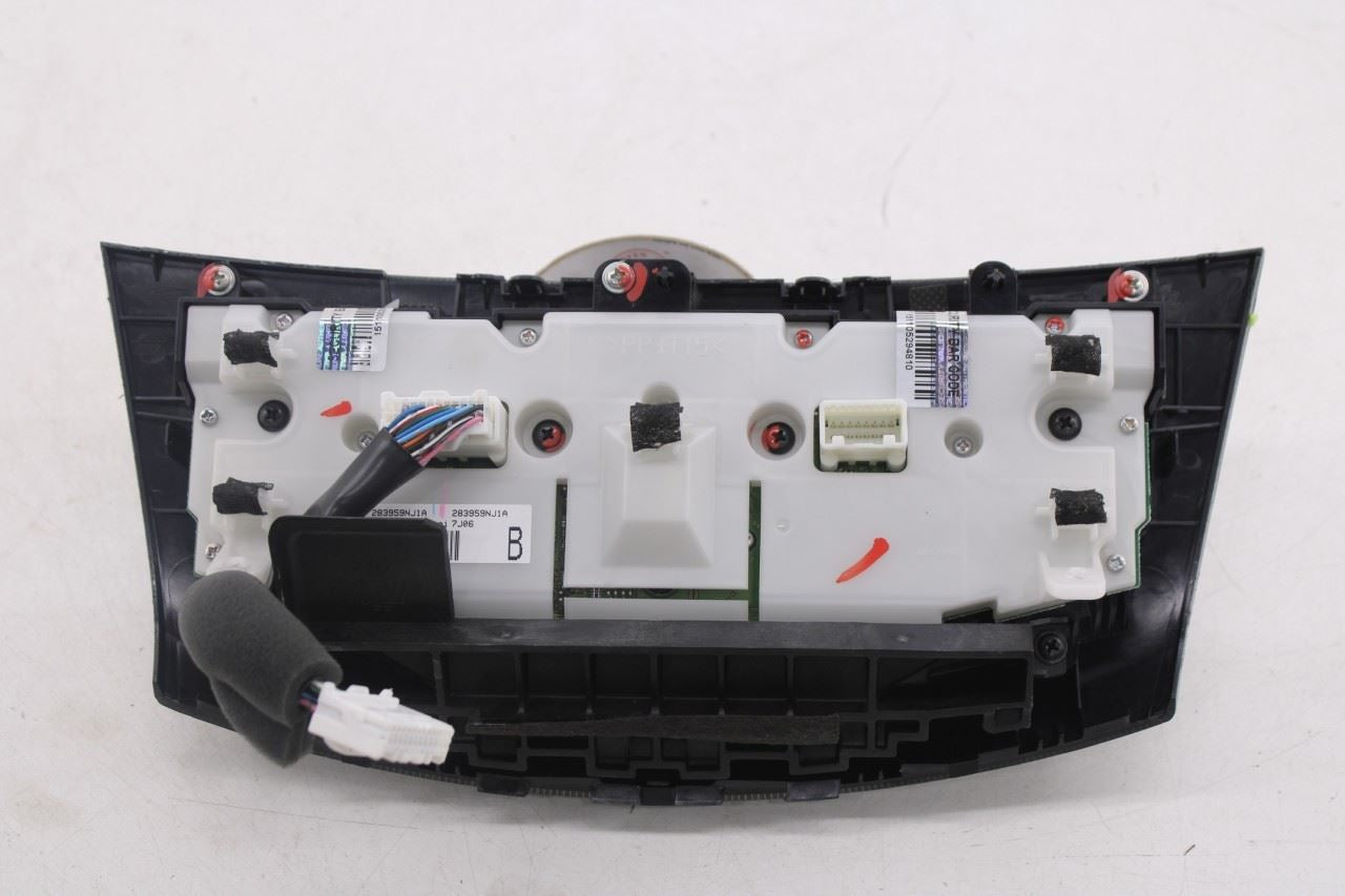 2016-2019 Infiniti QX60 Radio Navigation and Temperature Climate Control Panel18