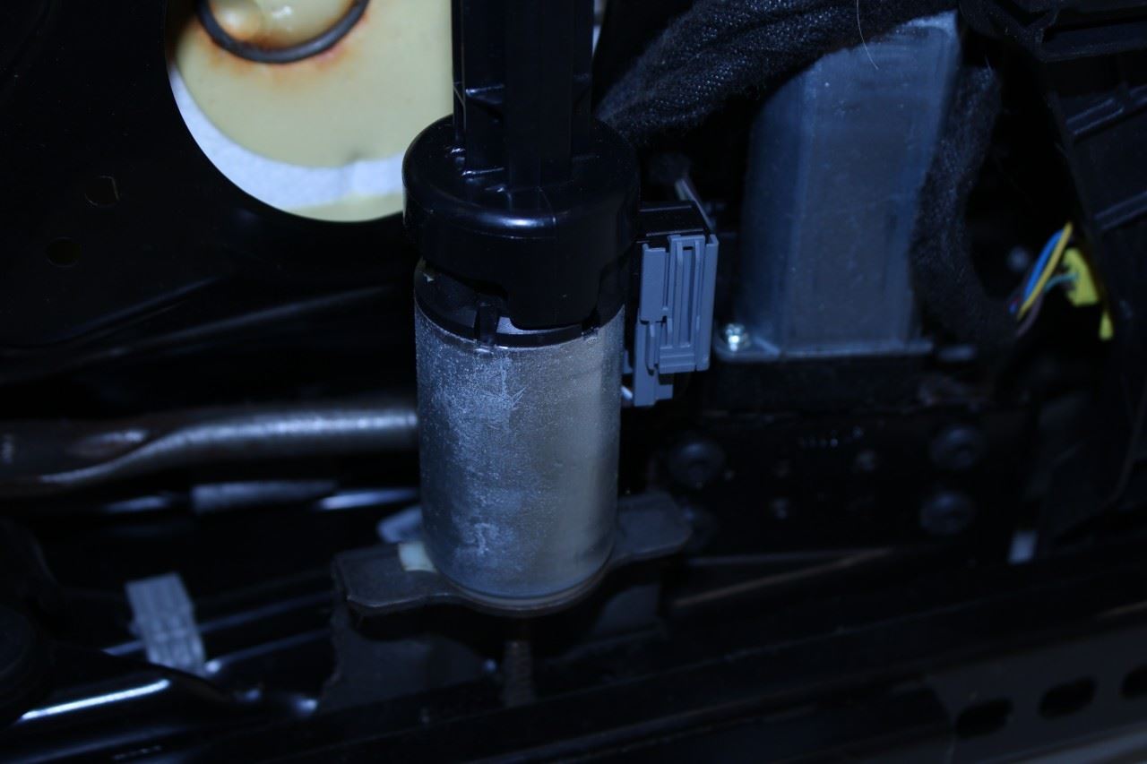 2012-2015 Mercedes-Benz ML350 3.5L RWD Front Seat Driver Left Side Complete - Alshned Auto Parts