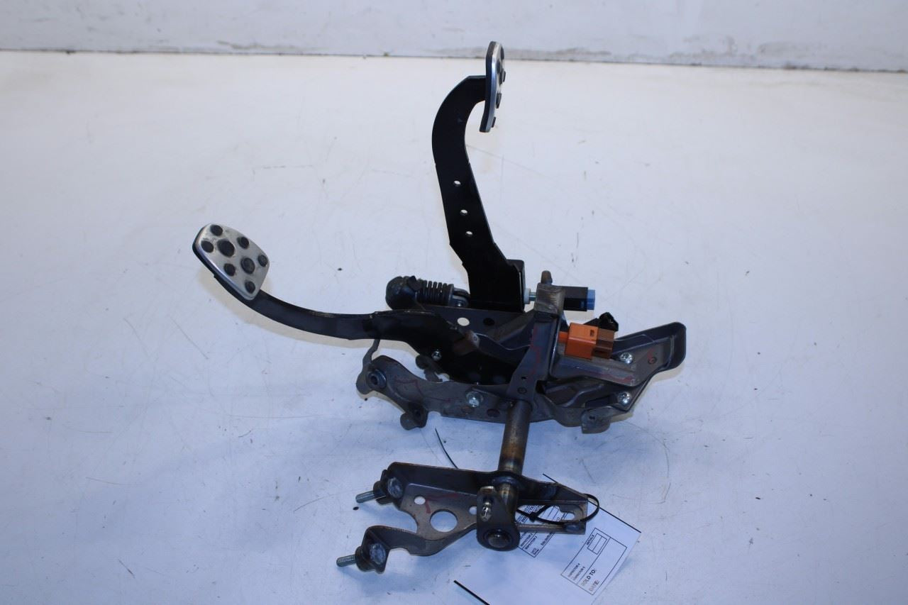 18-21 Subaru WRX Premium AWD Manual Transmission Brake and Clutch Pedal Assembly - Alshned Auto Parts
