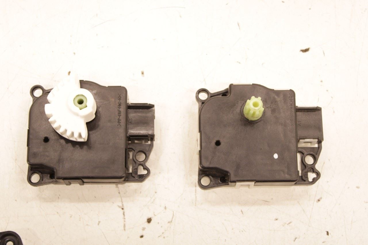 2018-22 Ford Ecosport SE HVAC Blend Door Actuator Motor Set of 3 AV11-19E616-FA - Alshned Auto Parts