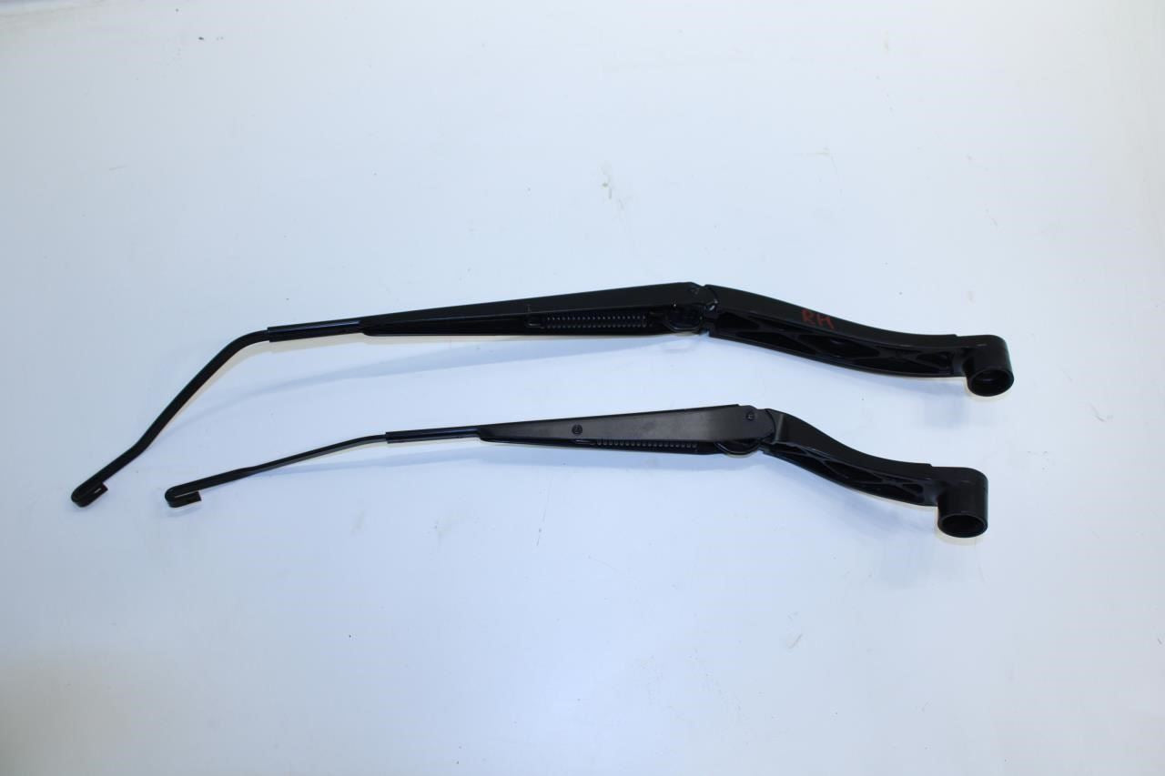 2018-2024 GMC Terrain Denali Front Left & Right Wiper Arm 84660019 OEM - Alshned Auto Parts
