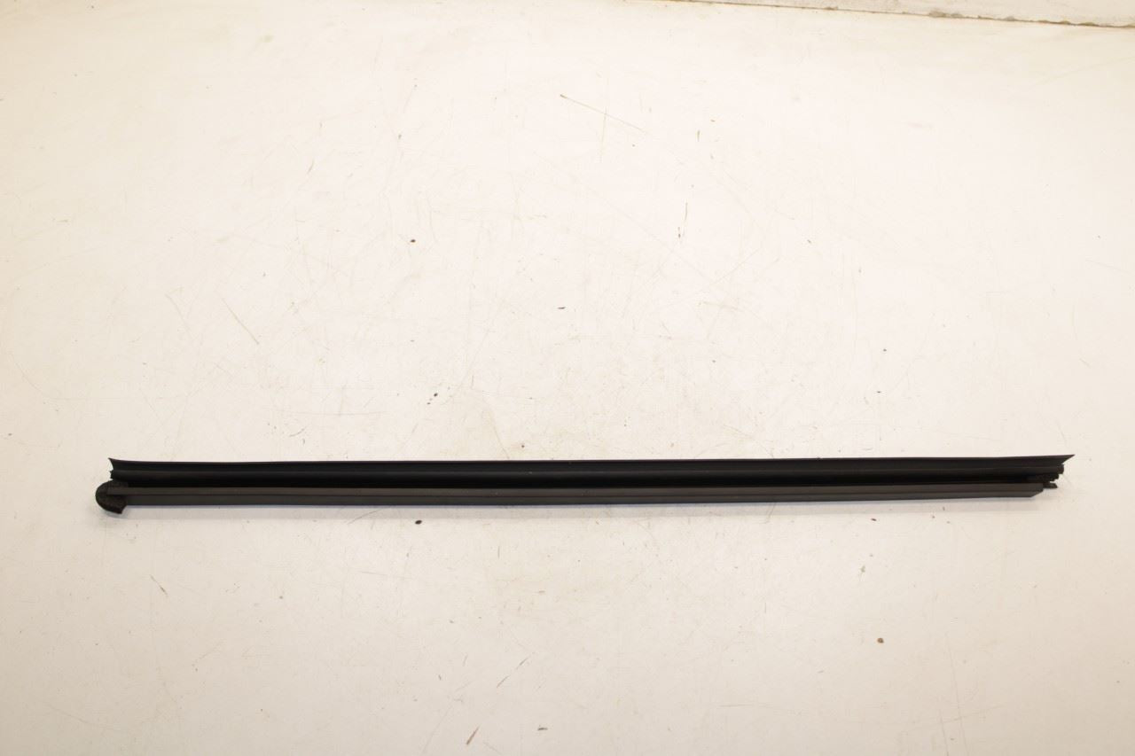 2014-20 Infiniti QX60 Front Right Door Run Channel w/ Belt Molding Weatherstrip - Alshned Auto Parts