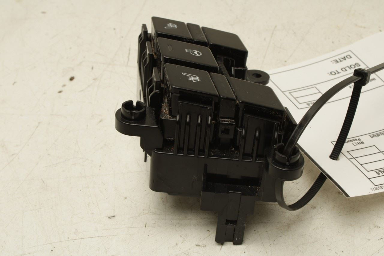 2023-24 Kia Sportage Hybrid Console Seats and Steering Wheel Heat Control Switch - Alshned Auto Parts