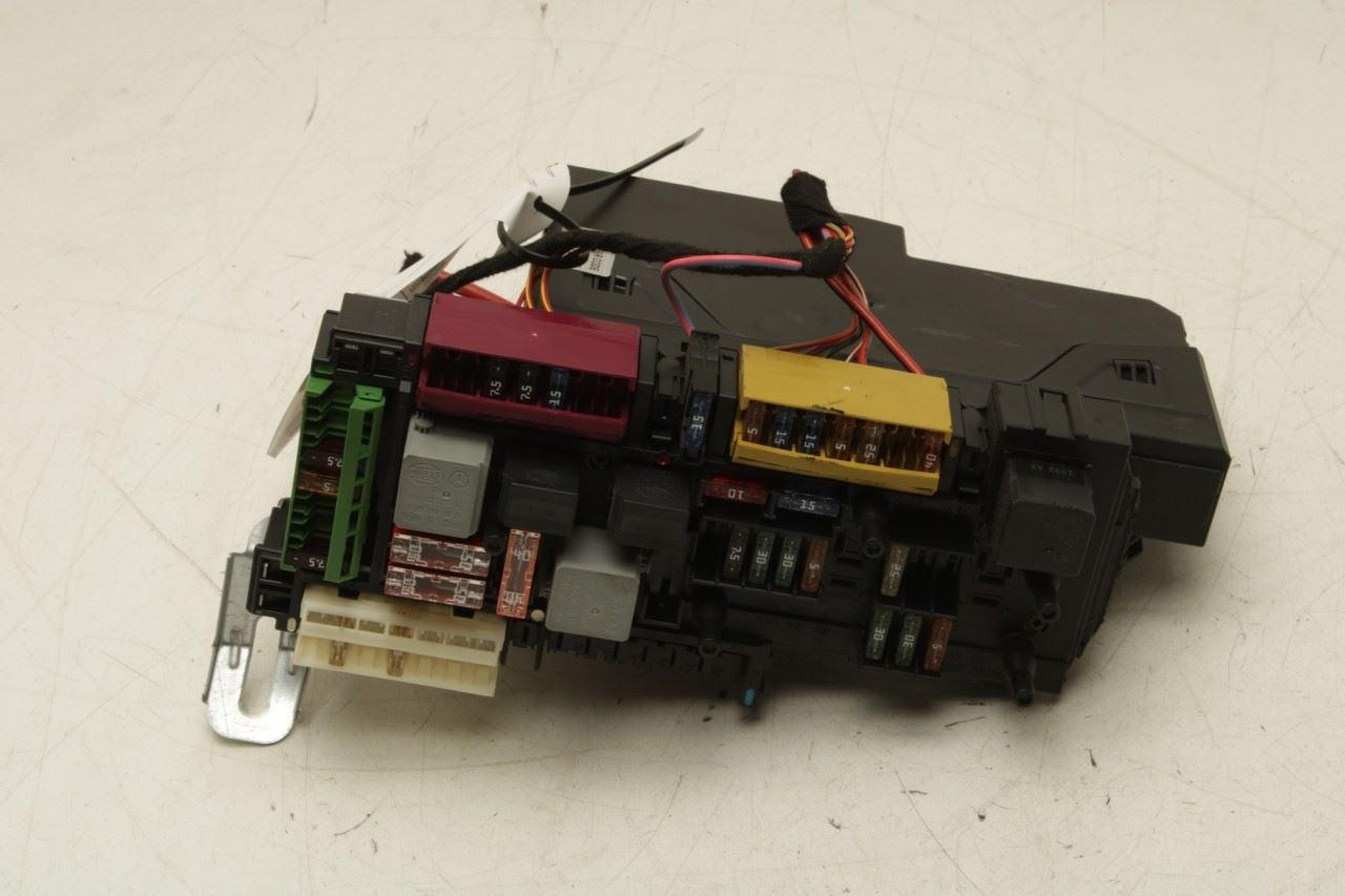 10-16 Mercedes-Benz E350 Sport 4Matic Rear SAM Fuse Relay Junction Block Module - Alshned Auto Parts
