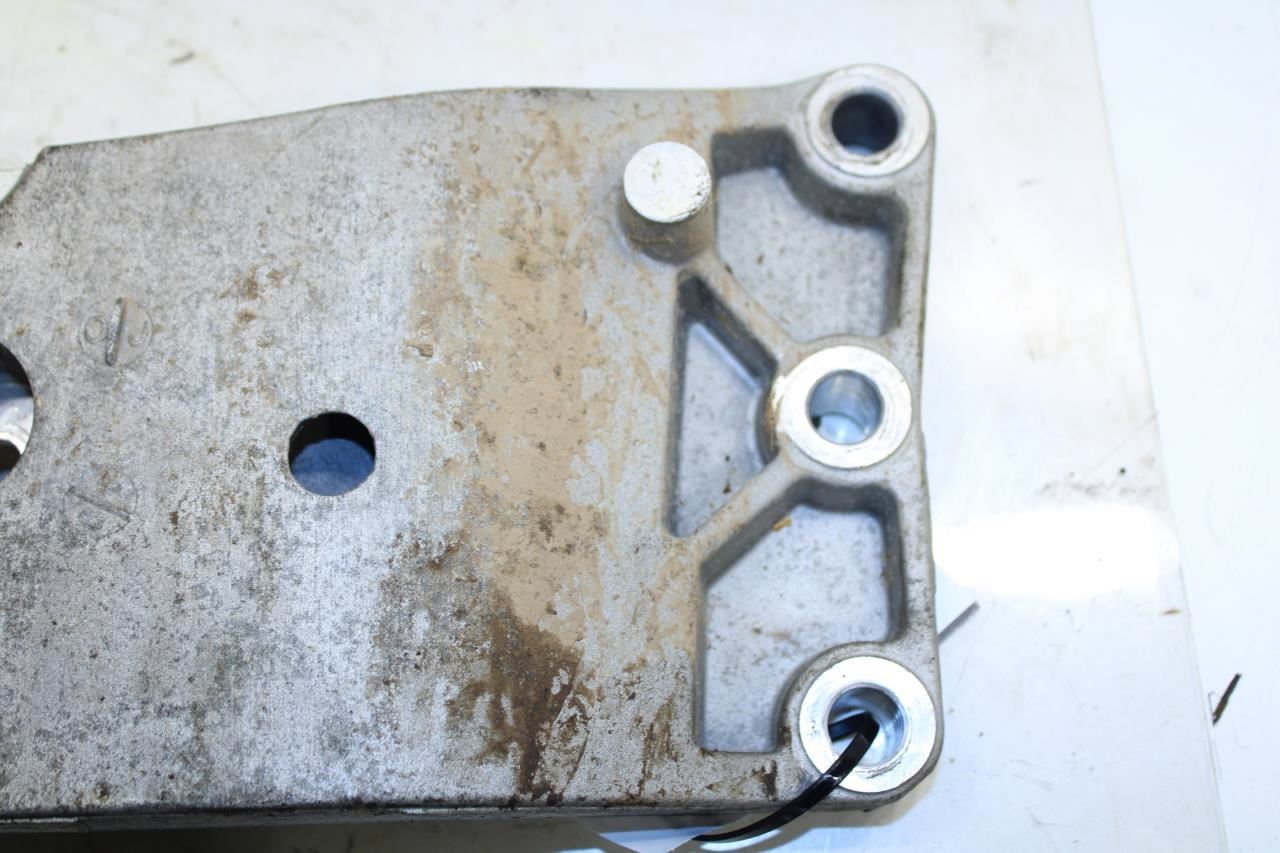 2018-2023 Kia Stinger GT1 3.3L AWD Transmission Crossmember Mount 21730-J5300 - Alshned Auto Parts