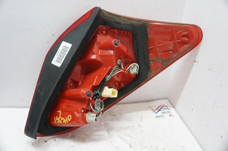 2006-2008 Toyota RAV4 Driver Left Rear Tail Light 81561-42100 OEM - Alshned Auto Parts