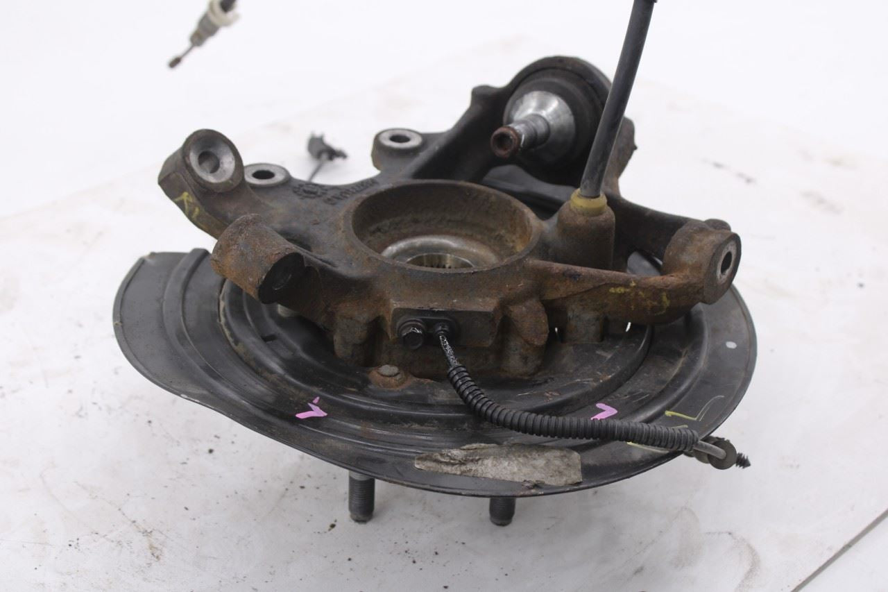11-15 Dodge Durango SXT AWD Rear Driver Left Side Spindle Knuckle Hub 4877103AD15