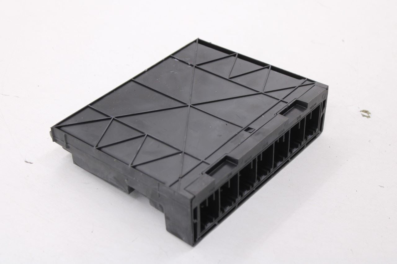 2017-2018 Buick Lacrosse Premium Body Computer Control Module BCM BCU 13512679 - Alshned Auto Parts