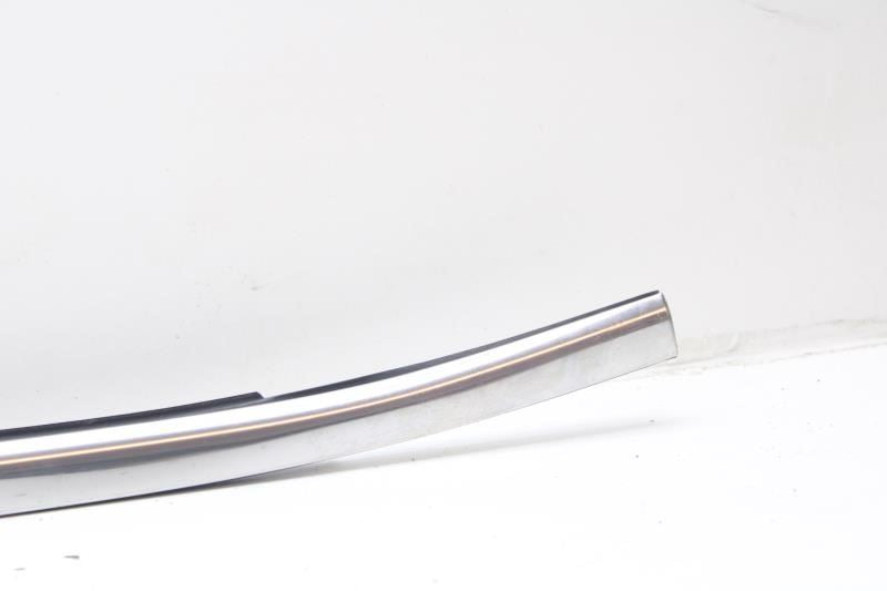 17-24 Chrysler Pacifica Front Right Door Window Outside Belt Molding 68188788AG - Alshned Auto Parts