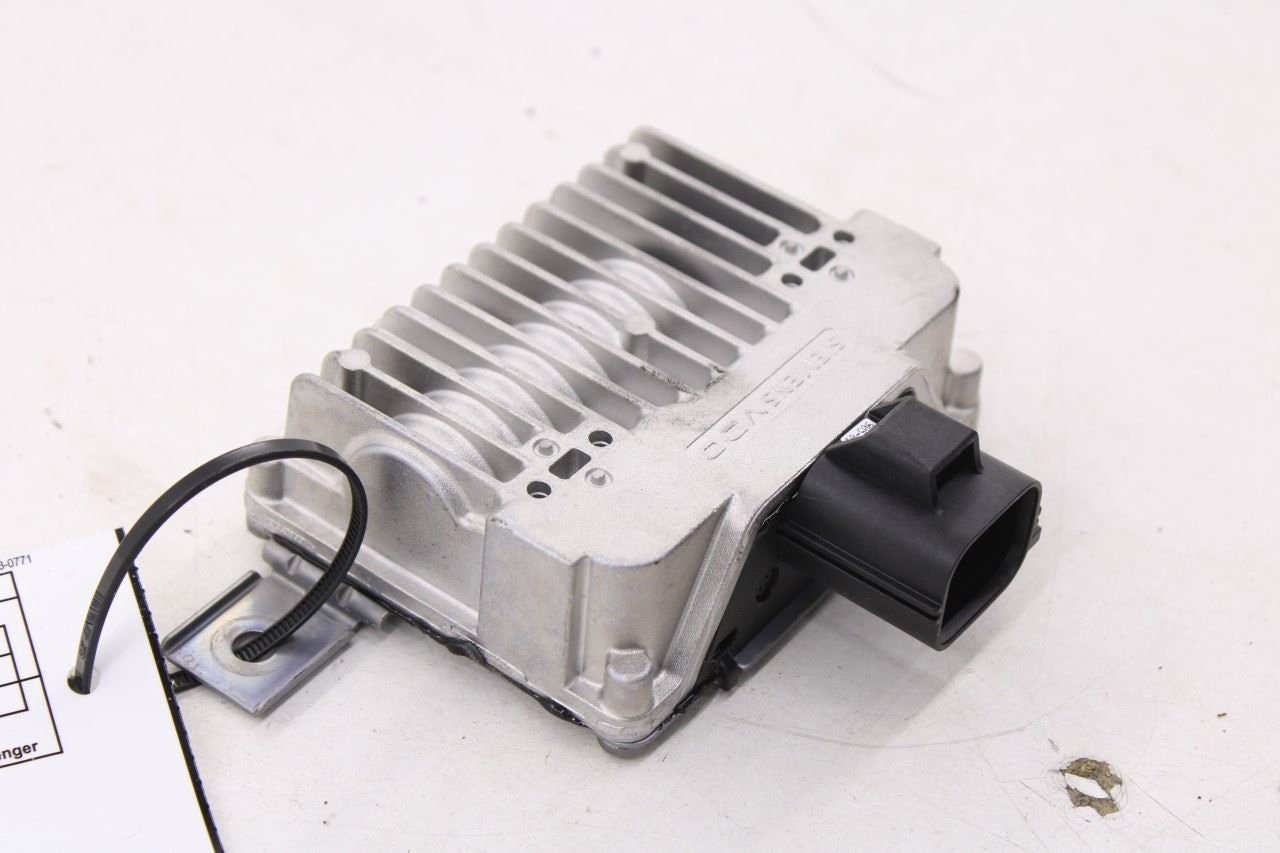 2010-2012 Land Rover Range Rover HSE 5.0L Fuel Pump Computer Control Module OEM1