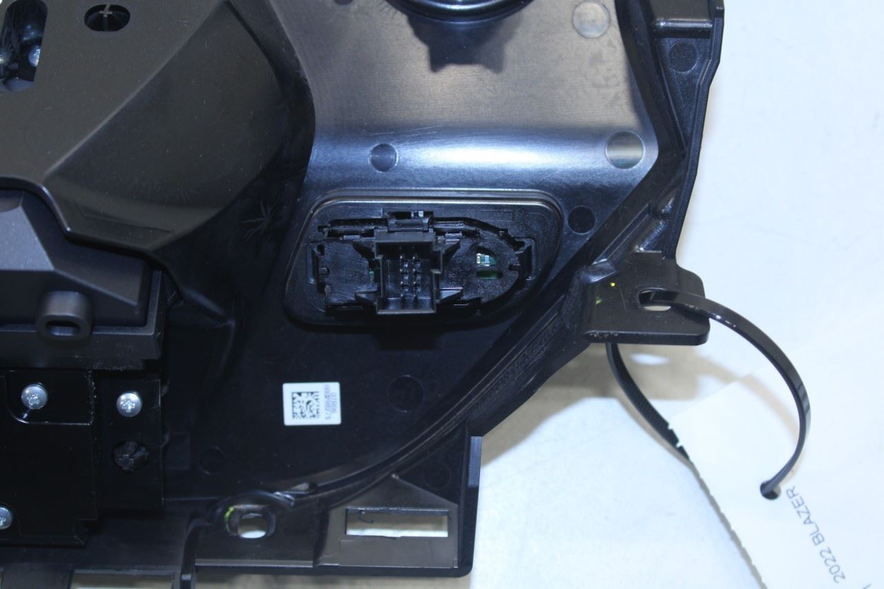 2020-2022 Chevrolet Blazer 2LT Audio Radio Control Panel w/ Display 84970971 OEM - Alshned Auto Parts