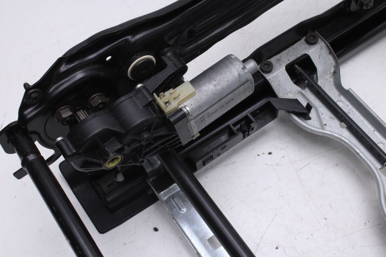 10-13 Mercedes-Benz E350 Sport 4Matic Front Seat RH Lower Track Frame w/ Motors - Alshned Auto Parts