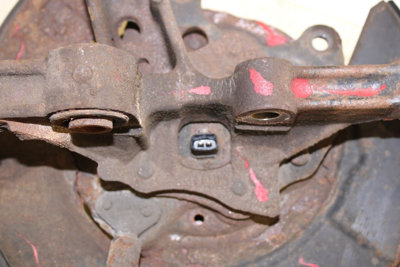 2002-2011 Toyota Camry LE Rear Left Driver Side Spindle Knuckle Hub 42305-06100 - Alshned Auto Parts