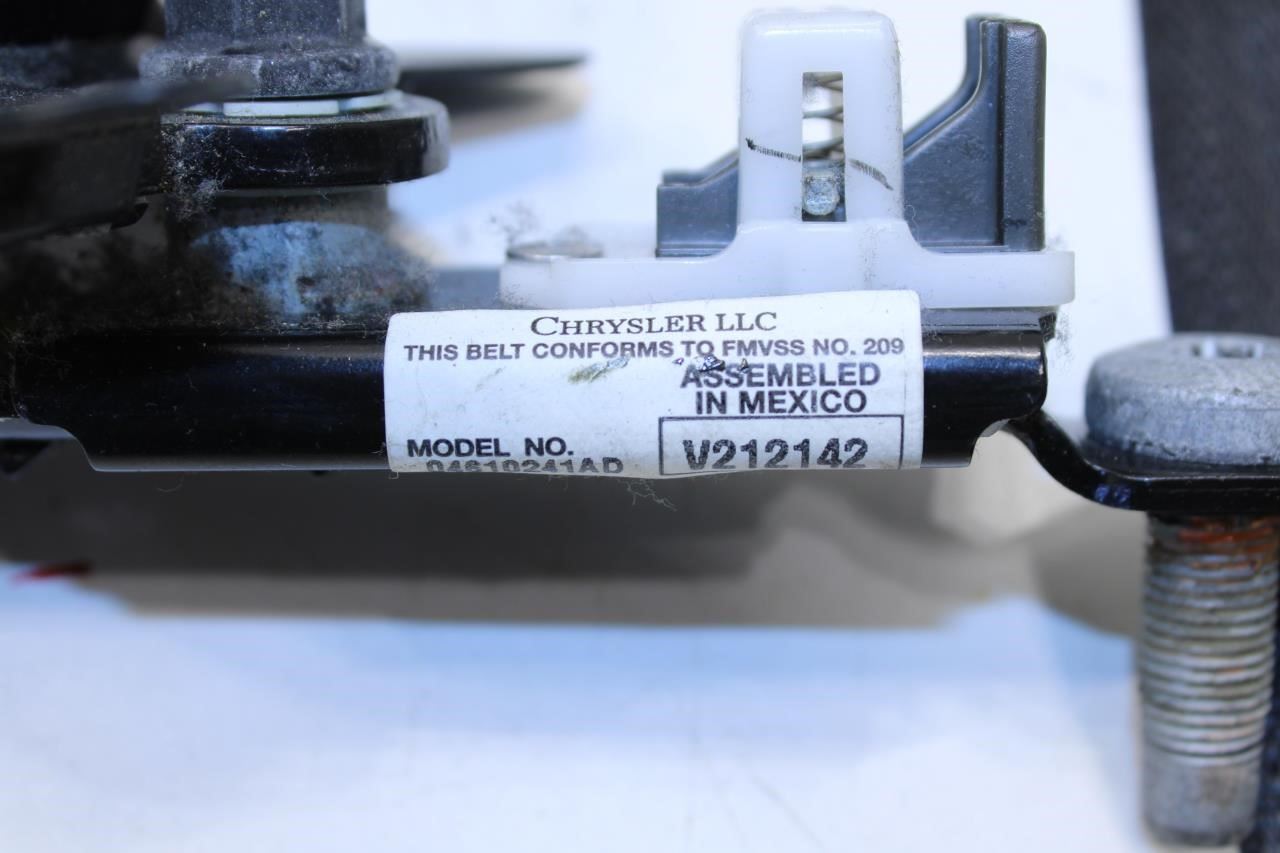 14-18 Jeep Grand Cherokee Limited Front Left Seat Belt Retractor 1VL07DX9AE OEM - Alshned Auto Parts