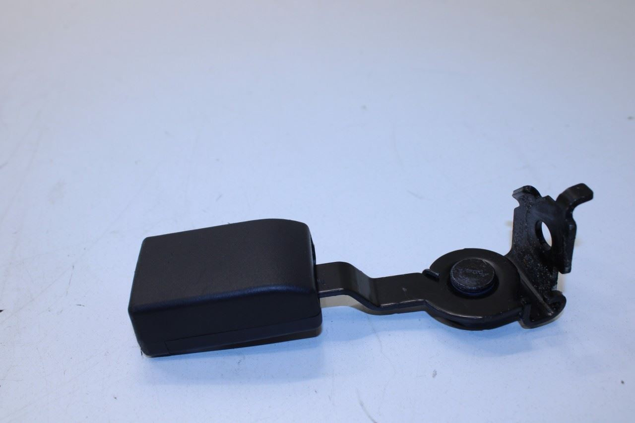 12-15 Mercedes-Benz ML350 Rear Right and LH 2nd Row Center Seat Belt Buckle Set - Alshned Auto Parts