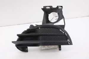 2011-2014 Porsche Cayenne S Front Bumper Right Outer Grille Cover 95850568200