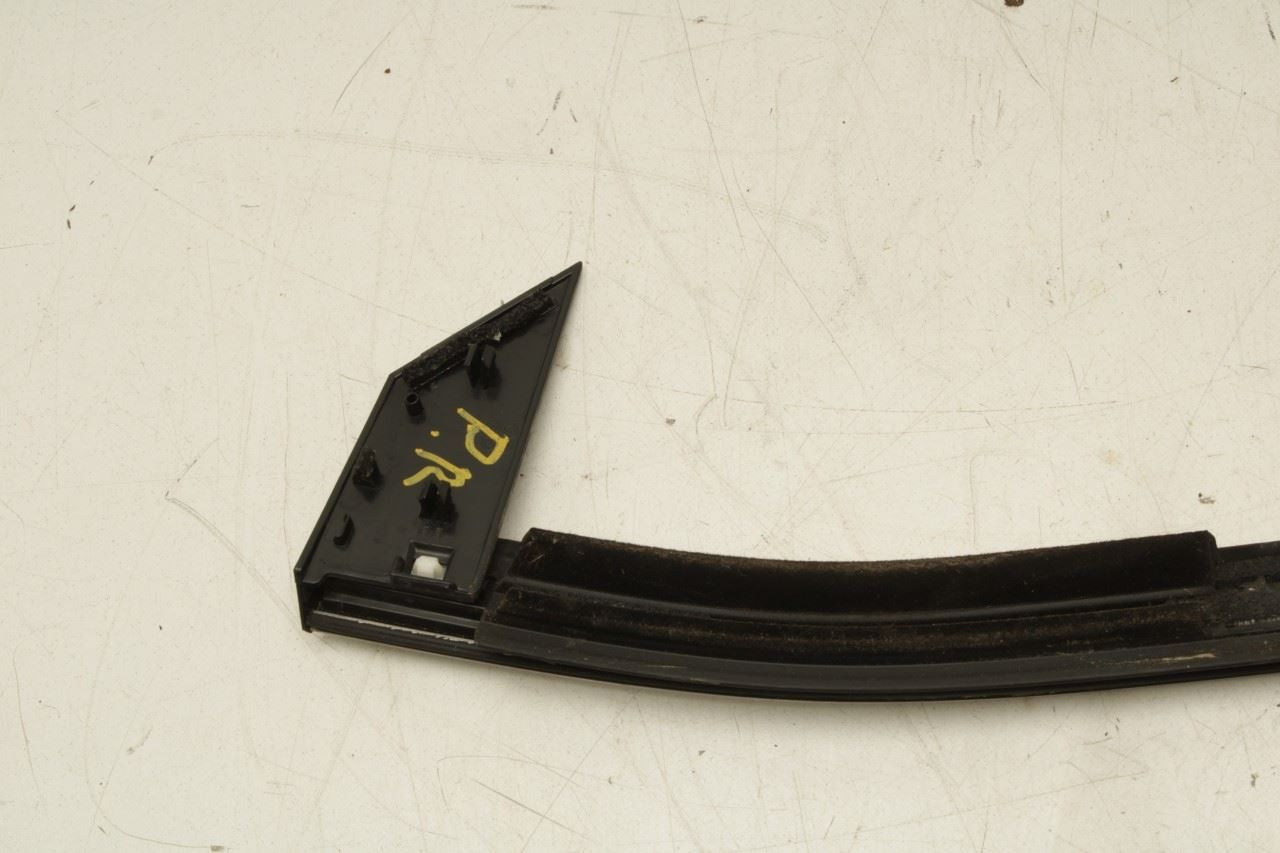 2023-25 Kia Sportage Hybrid EX Front Right Door Belt Outer w/ Inner Weatherstrip - Alshned Auto Parts