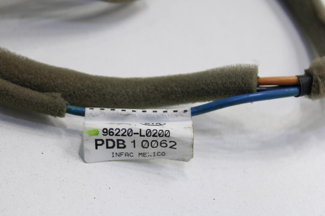 2020-22 Hyundai Sonata SE Front Antenna Feed Line Cable Wire Harness 96220-L02009