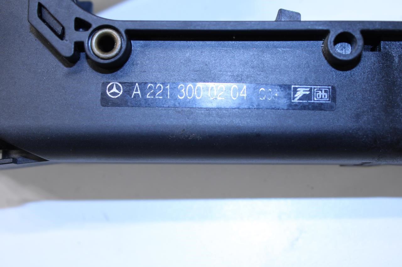 08-11 Mercedes-Benz S550 Accelerator Throttle Gas Pedal Sensor 221-300-02-04 OEM - Alshned Auto Parts