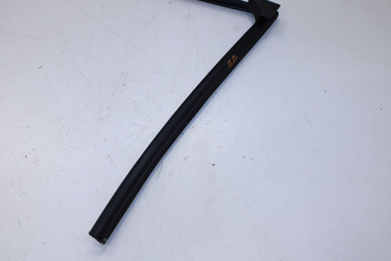 2020-2025 Kia Soul LX Front Right Door Run Channel w/ Belt Molding Weatherstrip - Alshned Auto Parts