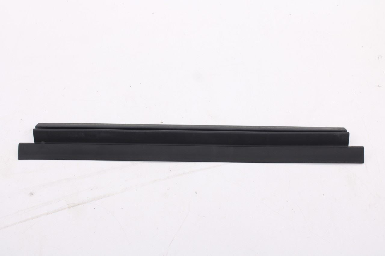 2002-19 International 4300 Front Right Side Door Glass Run Channel and Seal Kit13