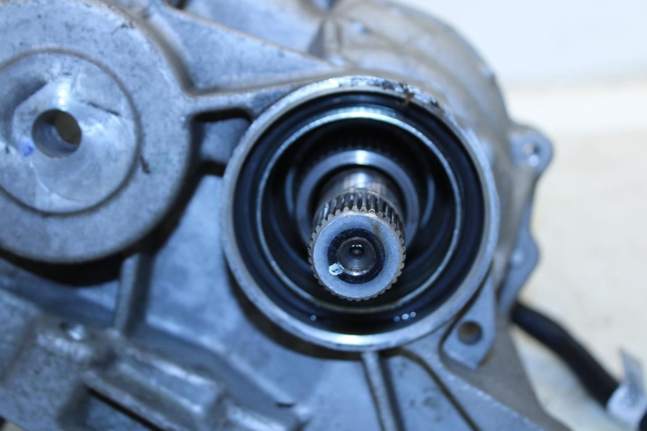 2018-2024 Chevrolet Equinox LT 1.5L AWD Transfer Case 29K 84453401 OEM - Alshned Auto Parts