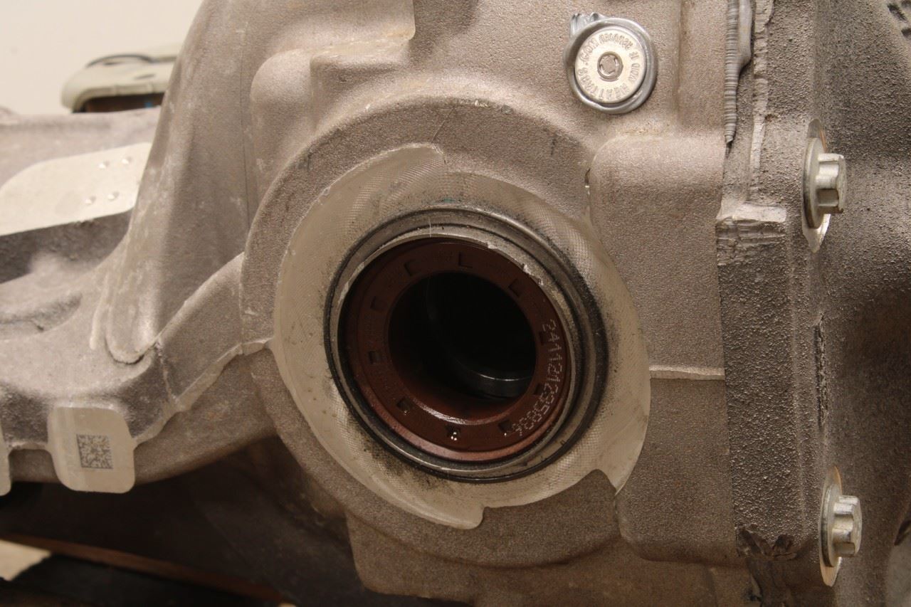 20-26 Ford Explorer Interceptor 3L Rear Differential 8.8 ring 3.31 rat 40 Miles10