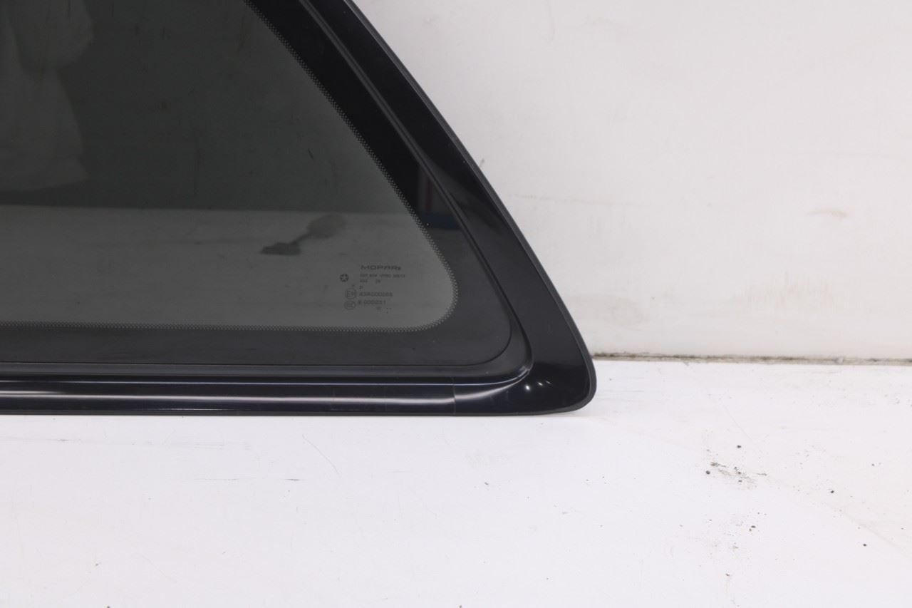 16-21 Jeep Grand Cherokee Laredo X 4x4 Rear Left Quarter Window Glass 68266987AB4