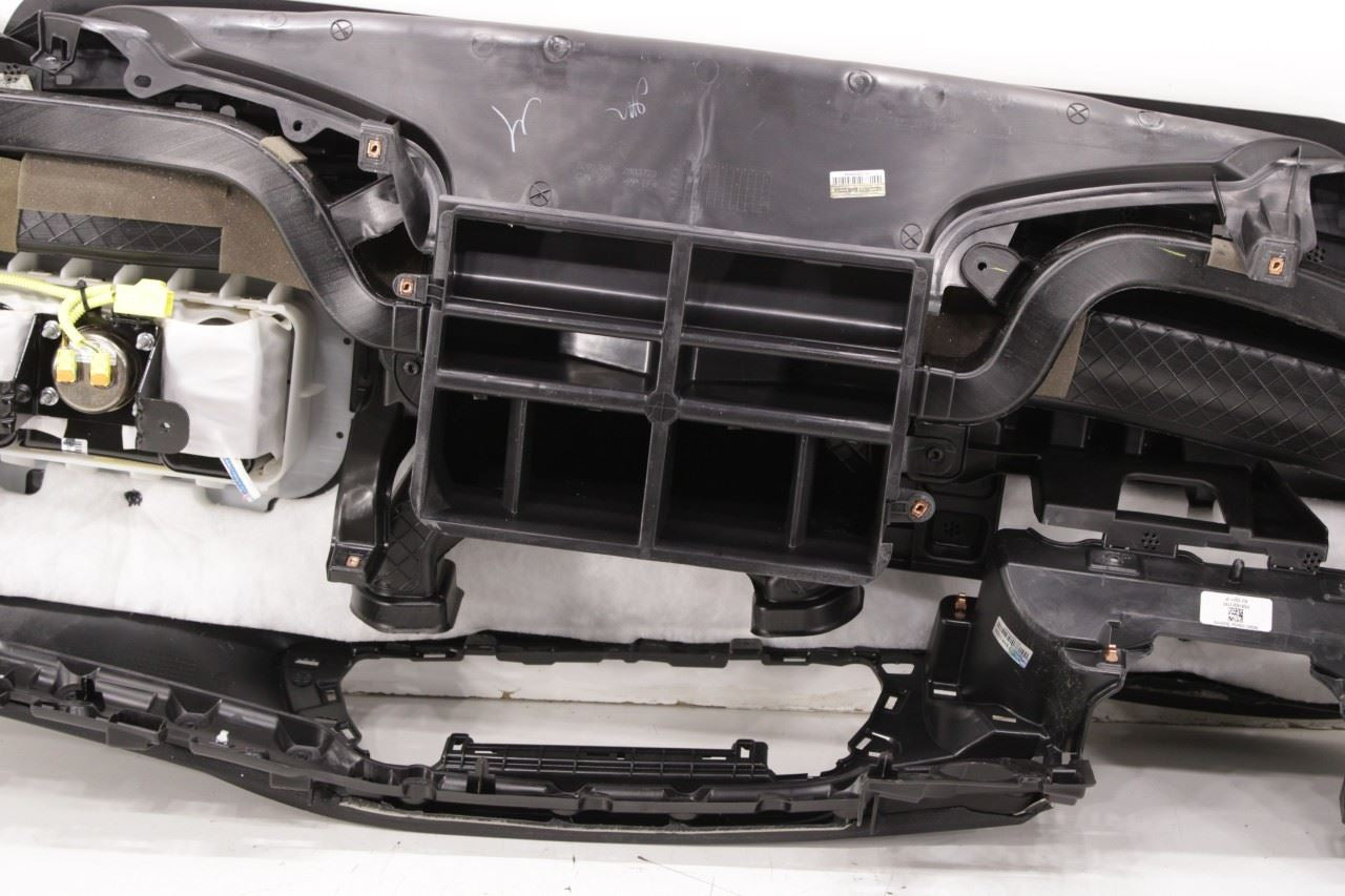 2017-2020 Chrysler Pacifica Limited Dash Instrument Panel 5SP823X9AB OEM - Alshned Auto Parts