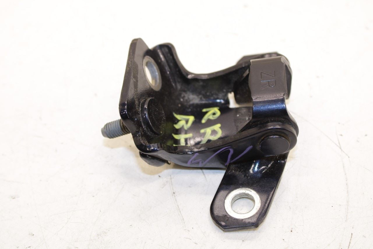 20-25 Mazda CX-30 2.5 S Rear Right Door Hinge Upper and Lower Pair KD53-72-210A - Alshned Auto Parts