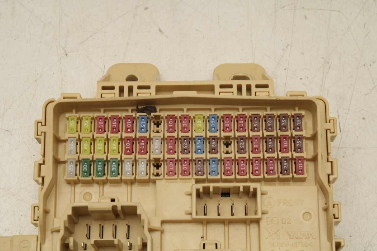 23-24 Kia Sportage Hybrid 1.6L Cabin Instrument Panel Fuse Relay Junction Block - Alshned Auto Parts