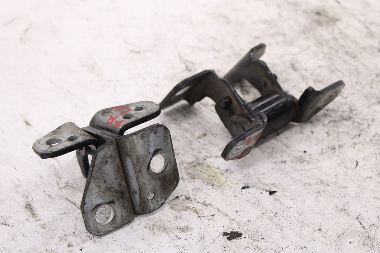 2011-25 Dodge Durango SXT Front Left Driver Side Door Hinge Upper and Lower Pair11