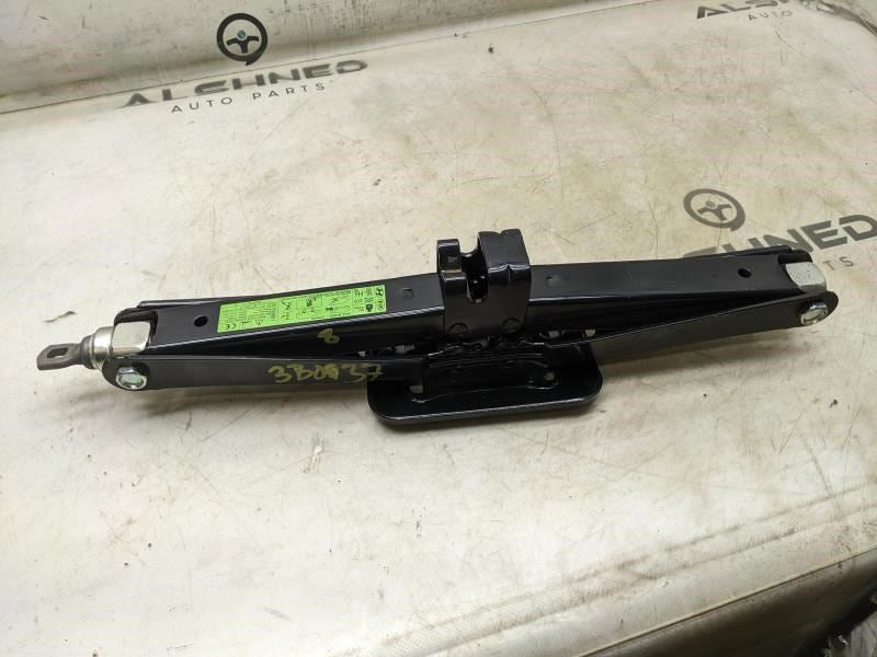 2015-2020 Kia Sorento EX 3.3L AWD Scissor Lifting Jack Assembly 09110-C5000 OEM - Alshned Auto Parts