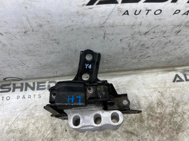 2016-2022 Toyota Prius Left Side Engine Insulator Mount 12372-37313 OEM - Alshned Auto Parts