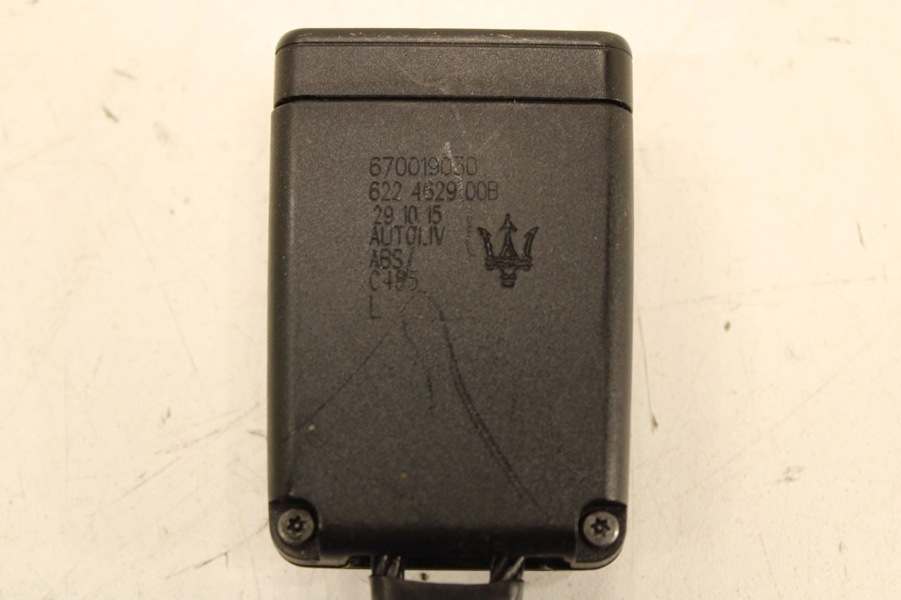 14-21 Maserati Ghibli S Q4 Rear Right and Left Side Center Seat Belt Buckle Set - Alshned Auto Parts